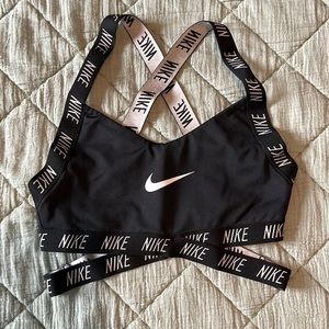 Nike cross cross sports bra